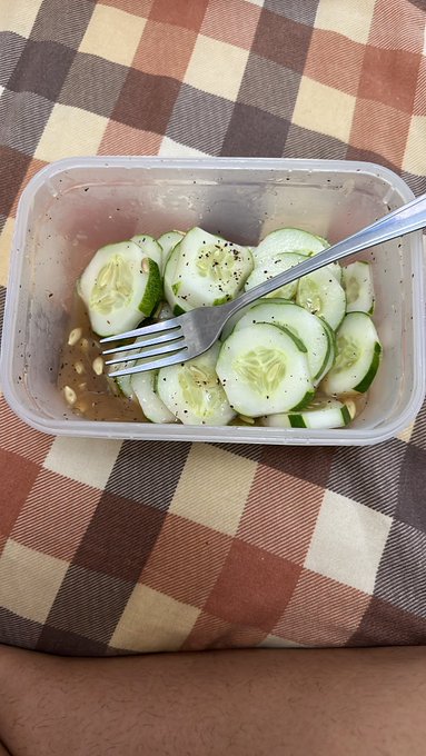 yum https://t.co/SeQr2ozFT1