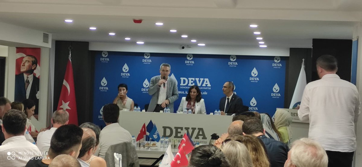 deva_bsk's tweet photo. İstanbul İl Başkanlığımızda bugün devir teslim töreni yapıldı. İl Başkanlığına vekâlet eden Tşk. Bşk. Sn. Mustafa Demiral görevi @A_HakanAgaoglu na devretti ve başarılar diledi. Törene Kuruculardan Sn.Gülay Göktürk ve Vekilimiz Sn. @RizvanogluEvrim de katıldılar.@avmdemiral https://t.co/OU9w9TW8L9