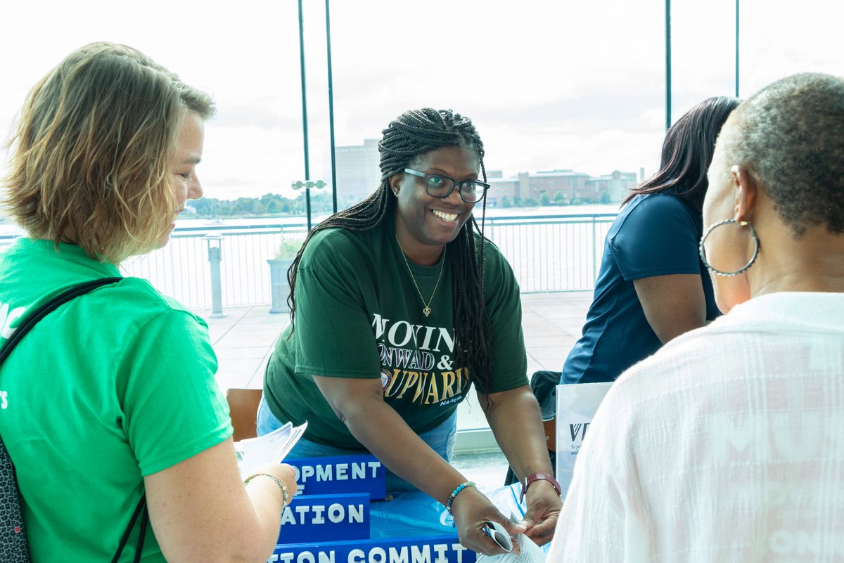 Have you signed up for our annual CommUNITY concert yet? Well, dust off your instruments tell your friends and family, and register today! This event is FREE and open to the public! 
Click here to register and for more information: virginiasymphony.org/community/