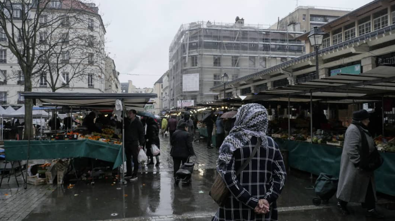 Marie_Boetti's tweet photo. Souvenirs de mes premiers cours de photographie au marché d'Aligre à Paris en 2020📷 #photography #Paris https://t.co/69lz6JXRpy