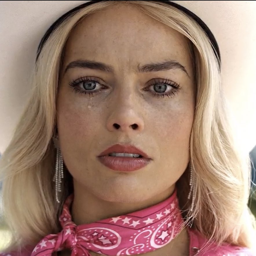 PopCrave's tweet photo. Margot Robbie tells CNN that #Barbie director Greta Gerwig used "Buddha's journey to enlightenment as a reference" for Barbie's journey in the film. https://t.co/TAhNDx6pv0