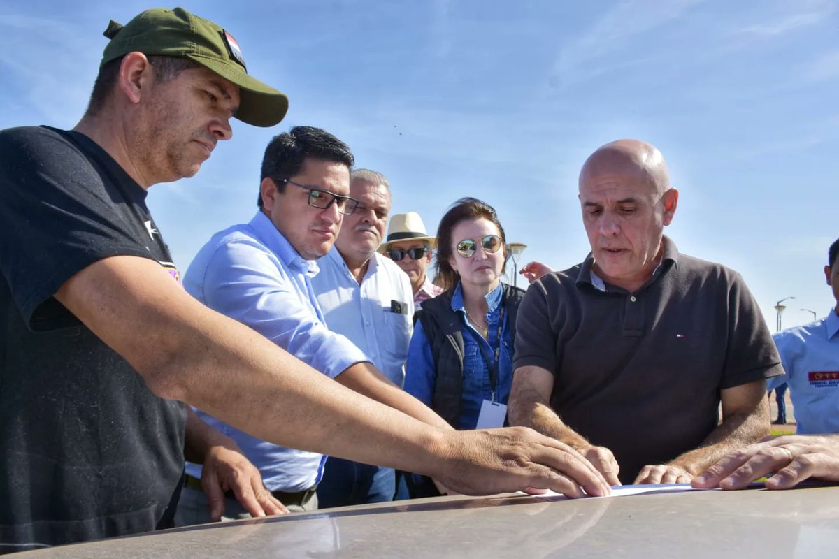 riosramirezc's tweet photo. ✓ Visita técnica e inspección del predio donde se realizará la Expo Itapúa.

21 | 07 | 2023

#ChristianRios #Gobernador #Itapúa #ConVos https://t.co/8vvUxu49cq