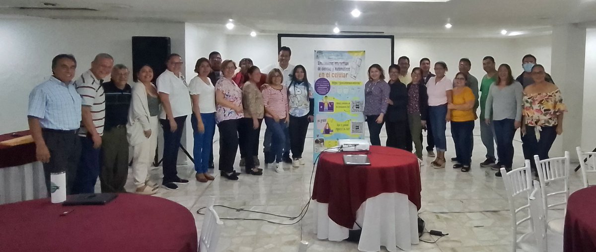 rupeleMX's tweet photo. Excelente charla sobre PhET y el cuadernillo que estoy elaborando de actividades @PhETsims para el @cobaev_oficial de "La materia y sus interacciones" https://t.co/vCBZWuYCEB