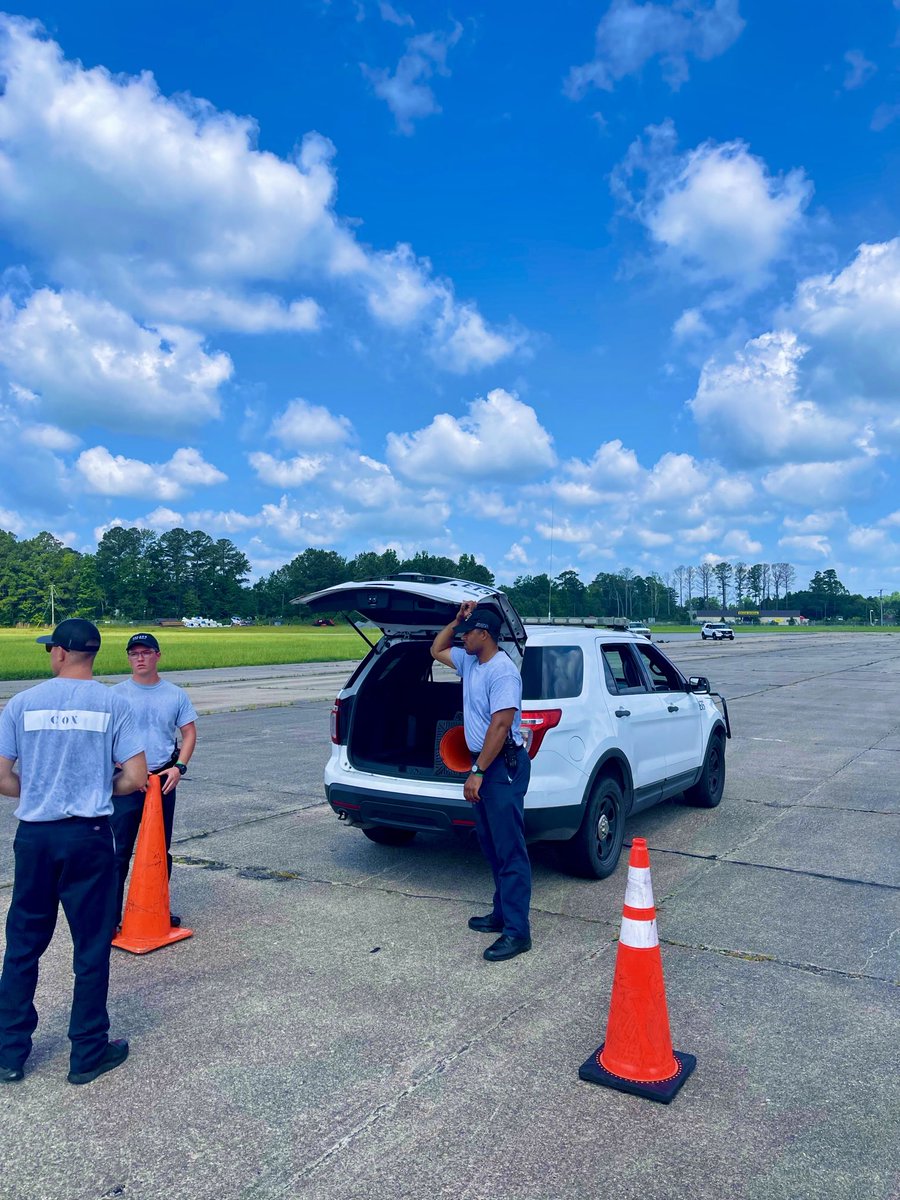 CPD_Careers's tweet photo. 🚓💨The 74th Session Emergency Vehicle Operations Training. They are experiencing pursuit driving, emergency response, braking drills, and precision cone courses among other activities during the week.

Answer The Call. Apply Online!
💻  https://t.co/WvOxAtgZHY 

@AboutChesapeake https://t.co/1yVUAuxgM5