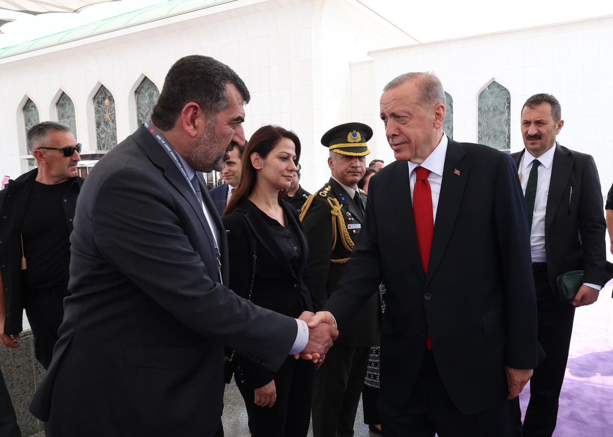 Sn Cumhurbaşkanımızın (<a href="/RTErdogan/">Recep Tayyip Erdoğan</a>) Suudi Arabistan’a yapmış olduğu bir günlük  ziyaret, Türkiye- Suudi Arabistan ilişkileri açısından son derece önemliydi. 
Ziyaretin  ardından Zat-ı Devletlerini Cidde Havalimanından uğurladık.