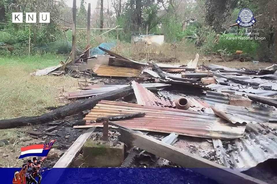 Smo_DAUNG's tweet photo. Junta soldiers abducted and killed a resident and fired heavy weapons in the villages of Sawhti tsp, Karen state following the clashes there. #LegalizationOfNUG #2023Jul21Coup #WhatsHappeningInMyanmar https://t.co/VAmXGUCsHg