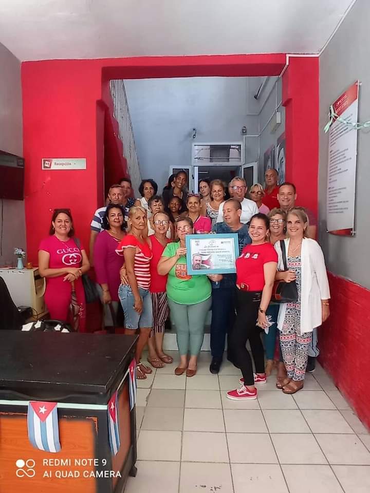 CCopextel's tweet photo. #CopextelComparte👉La familia copexteliana de plácemes👈
Obtuvo la Filial Copextel Sancti Spíritus por segundo año consecutivo el Reconocimiento Colectivo Victoria. Felicitaciones. https://t.co/NrcCmHTMZR