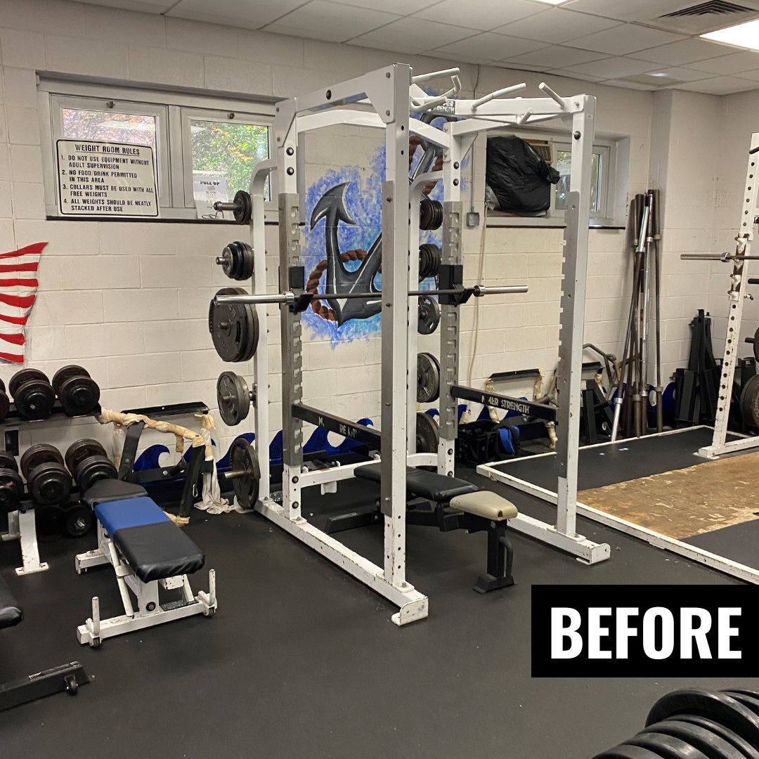 Just a little #beforeandafter teaser of the new weight room at @OSchoolsPR. Wait until you see all the #customizations up close 📷 More to come on this project, stay tuned! Connect with us to update your space advantagefitness.com/contact
