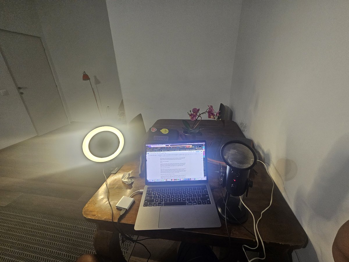 WhoIsBigSexy's tweet photo. So excited. We recorded our 1st episode that includes a subscribers shoutout! #nextwednesday #BigSexyDigitalNomad #berrywhiteadventures #Blaxit2023 #traveling #livinginEurope #nomadlife #weoutchea #seetheworld #podcast
https://t.co/Te7zK9oVEL https://t.co/fHmMY8vpVT
