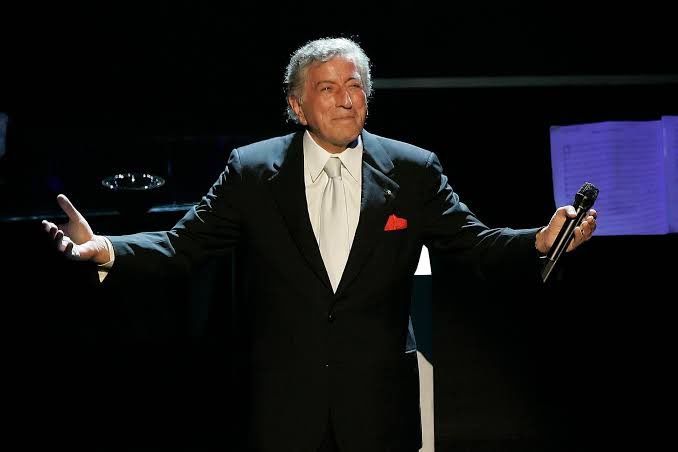 universal881fm's tweet image. #ÚltimaHora 🚨
Muere Tony Bennett, una de las grandes voces de la música estadounidense. #QEPD 🙏🏻