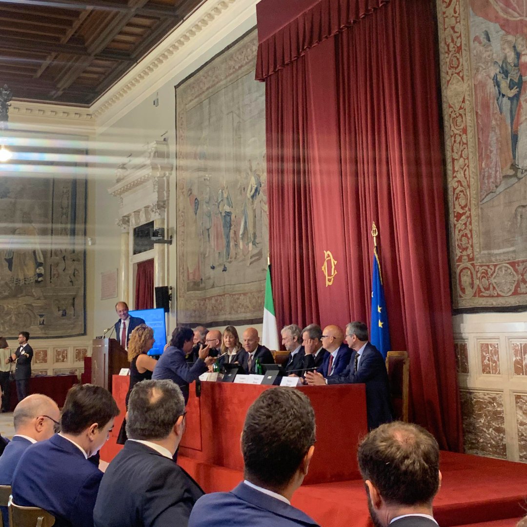 💡Ieri abbiamo assistito all'evento "Nucleare in Italia: scenari e prospettive". 

Quello del #nucleare sarà uno dei temi su cui ci concentreremo, ponendoci sempre il duplice obiettivo di essere parte attiva del dibattito e promuovere la consapevolezza circa i temi che trattiamo.