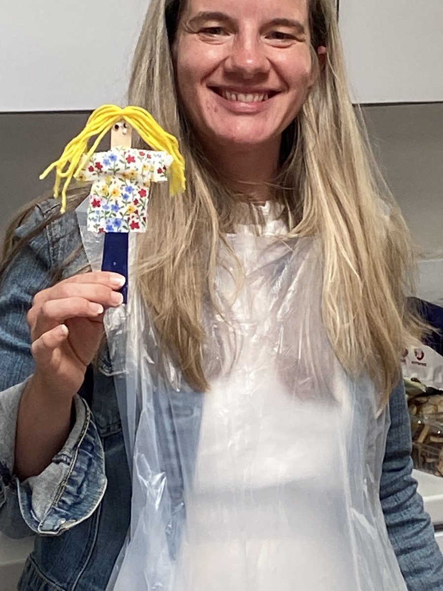 OTNorthumbria's tweet photo. Our last session for our 1st cohort of amazing apprentices…summarising the learning journey with a KAWA model #apprenticeOT #finalsession #celebratinglearning #achievement #kawamodel https://t.co/Jq8fbU3i5X