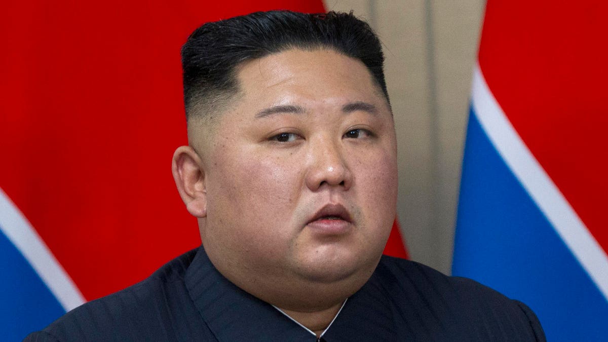 RT @Forbes: North Korean Nuclear Attack Would ‘End’ Kim Jong Un Regime, Seoul Warns https://t.co/KYI1lN7cwL https://t.co/5LvN7cXlYr