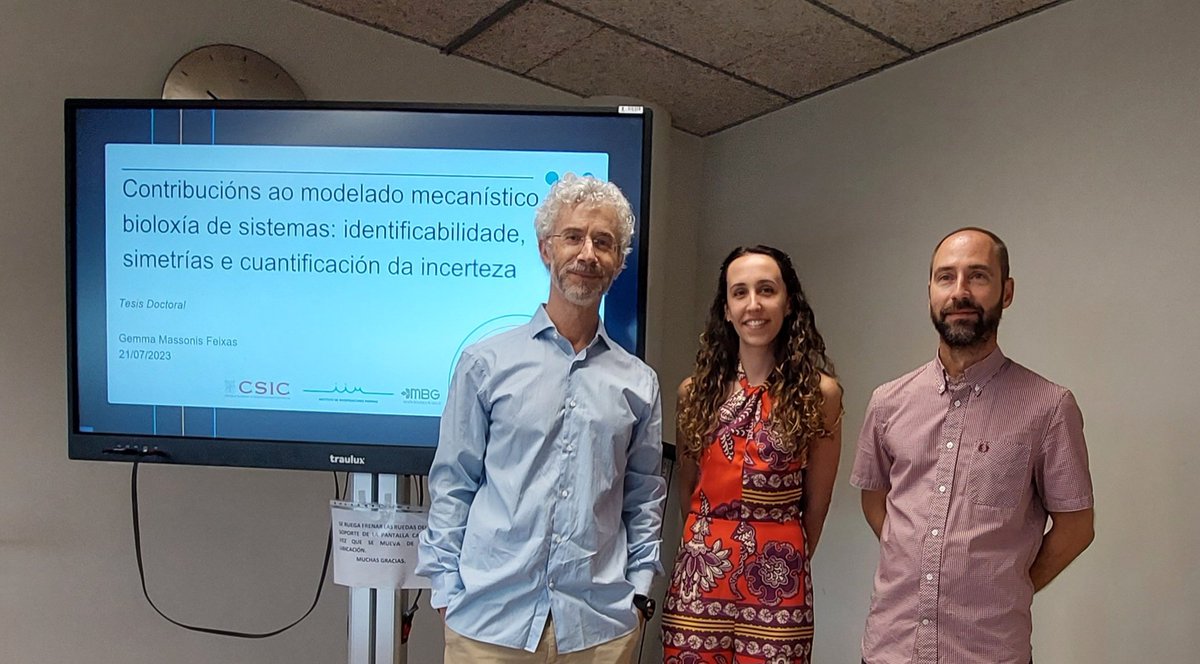julio_r_banga's tweet photo. Great PhD Thesis defense today by @GemmaMassonis. It has been a pleasure to co-supervise this work with @AlexFVillaverde https://t.co/ULdU9SqPY9
