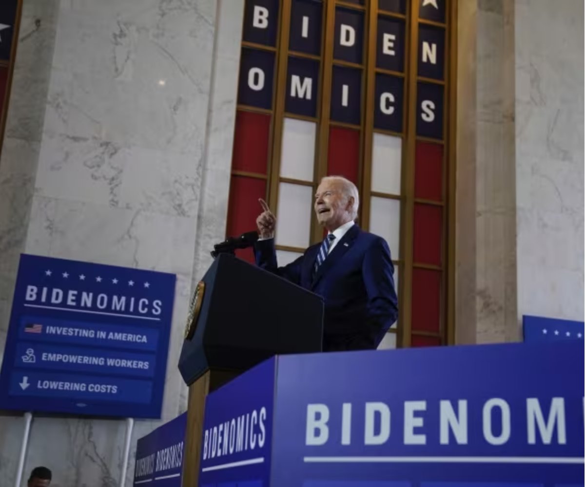 sallypipes's tweet photo. Don't be fooled by the mainstream media's portrayal of Biden's short-term plan rule. It's not about protecting patients or lowering costs—it's about pushing Americans into government-dependent insurance. https://t.co/x9Sfpq7hvv https://t.co/j5ScSAFi81