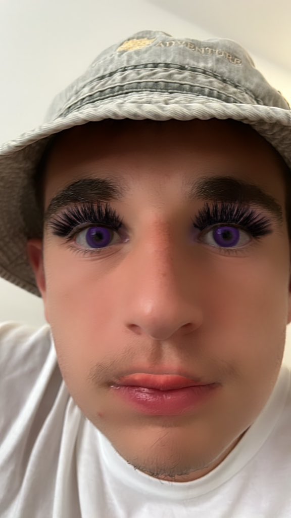 enviousegret tweet media