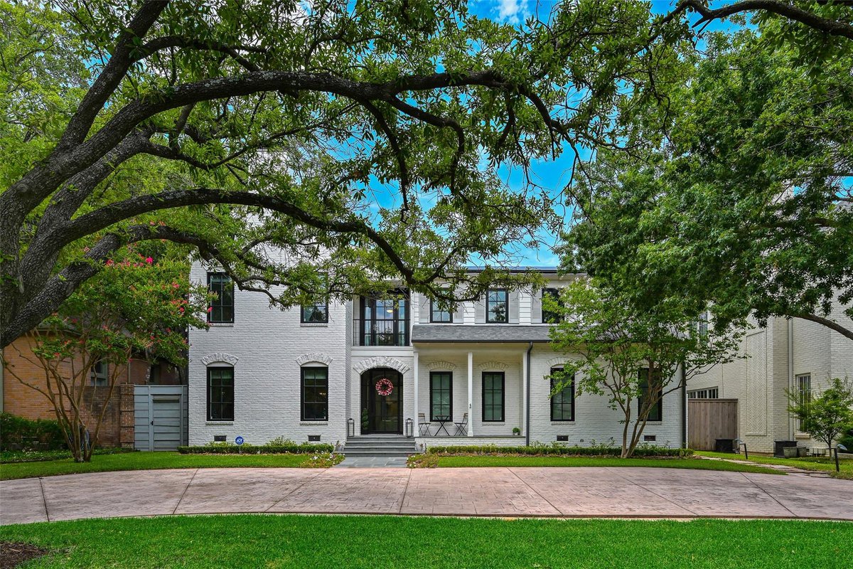 benwegmann's tweet photo. My newest listing in University Park, TX is now live! 🤌 https://t.co/pcp4OwQAfP