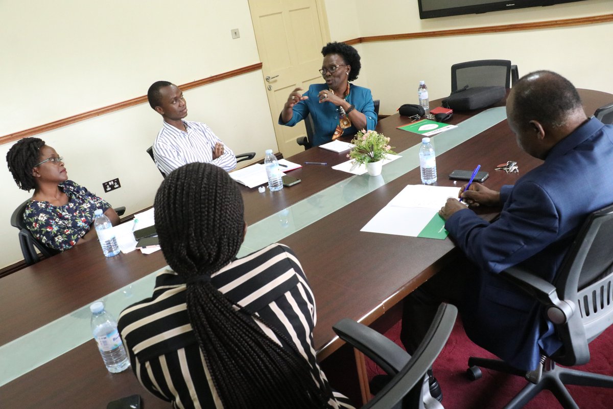 GAMSUMakerere's tweet image. #Pictorial: Prof. Fredrick Muyodi - Principal Investigator, and his grant writing and publication project team, paid a courtesy visit to @GAMSUMakerere and were warmly welcomed by the Head GAMSU, Prof. Nannyonga - Tamusuza.

#grantsmanagement #Compliance