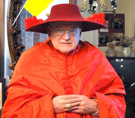 Michael Knowles on Twitter: "It’s a hat! Specifically a “galero.” https