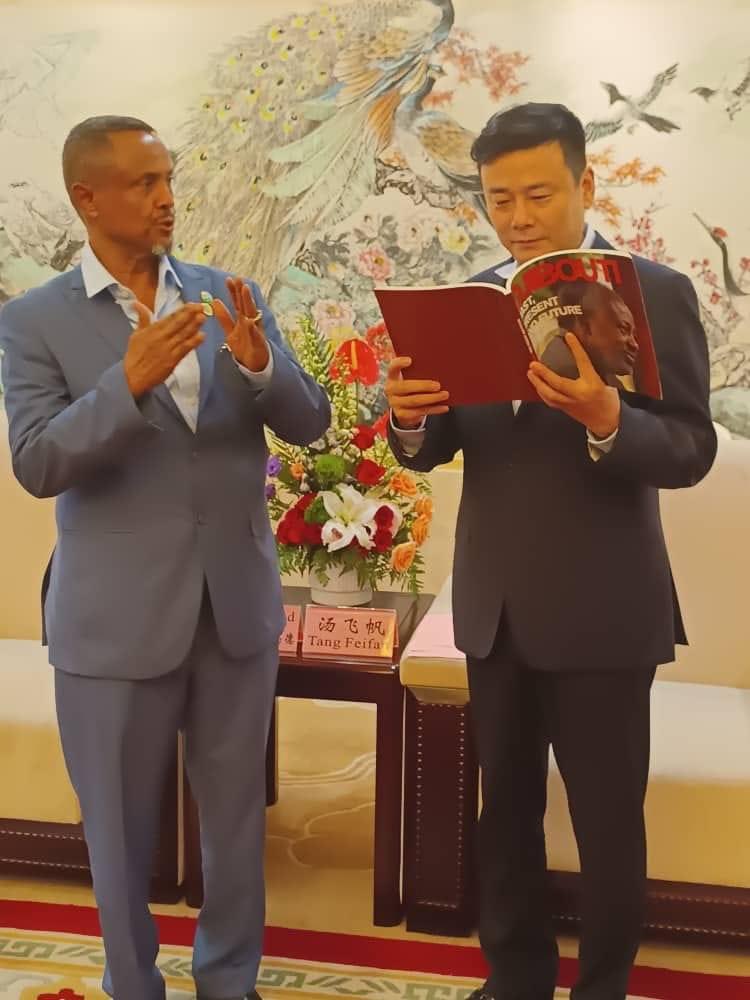 DSiC2017's tweet photo. 🇩🇯🇨🇳
#Mayor's mission in #China: Mayor Said Daoud continues his multi-level mission in Ningbo, China.
The visit of the Mayor and his team was notably guided at the #Everbright Waste Incineration Plant (a plant that generates electricity from waste). https://t.co/3a5TLO0JLd