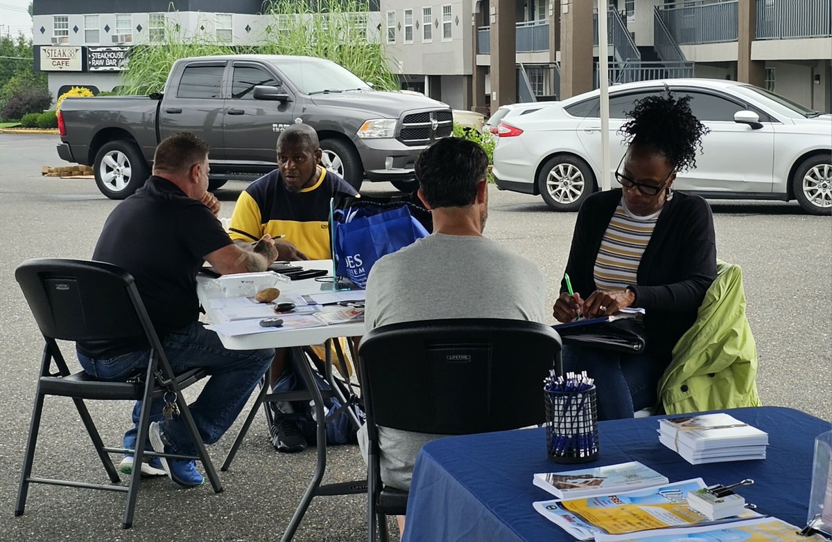 NewJerseyOAG's tweet photo. To mark #NationalDeflectionWeek, @NJSP and county prosecutors offices brought recovery resources to impacted communities across NJ. As law enforcement assists in connecting people with substance use disorders to treatment, we can empower more residents to reclaim their lives. https://t.co/cBf7GEkoVk
