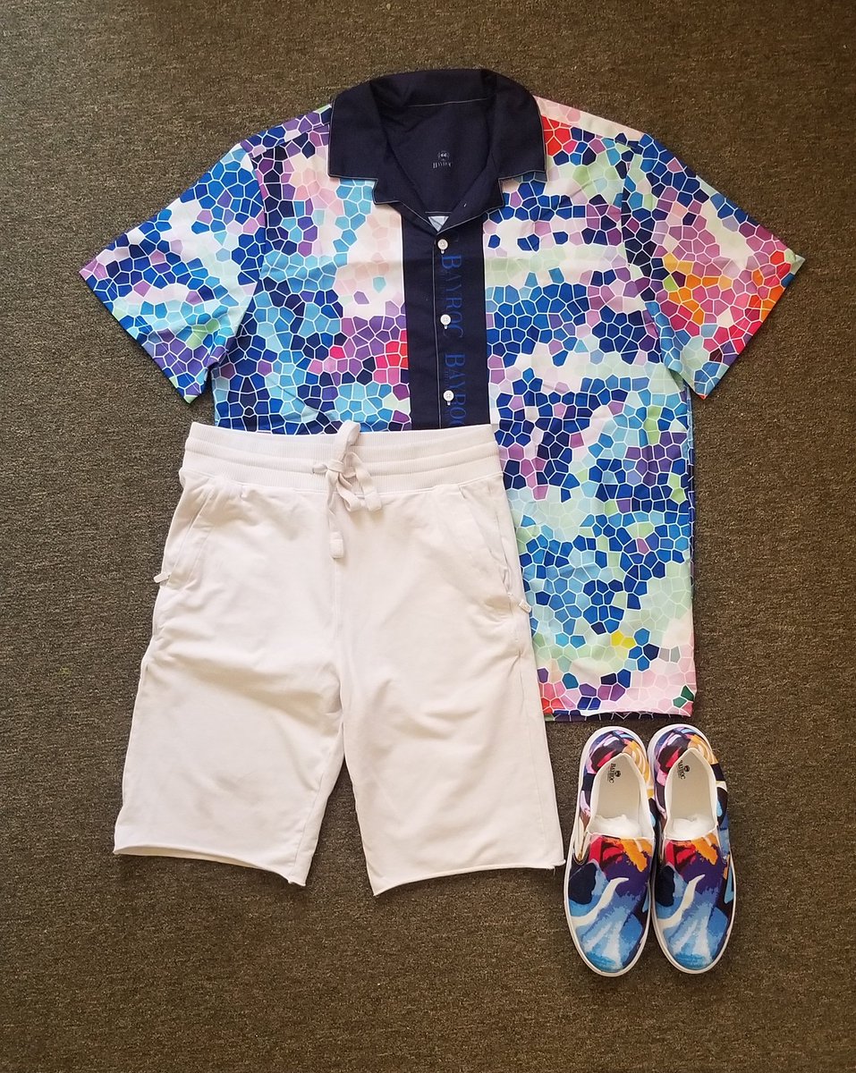 How we looking? 🚤🌊🍹
#BayRoc button Up