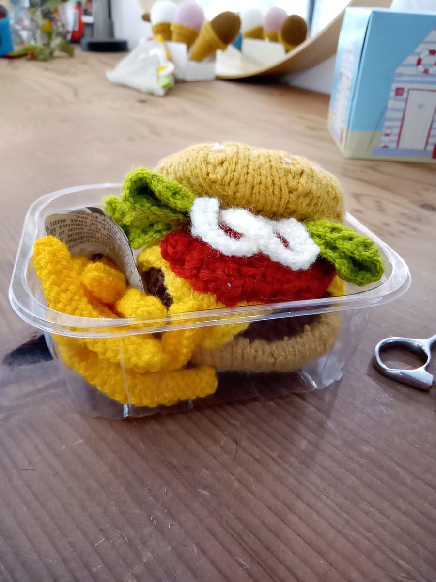 lindsay_mc's tweet photo. Every time I go to the hairdresser they have another array of knitted delights. https://t.co/58CJSaxjUB