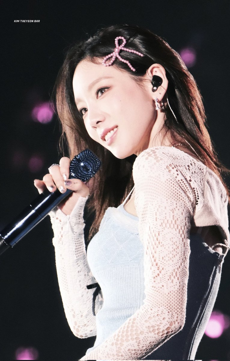 Illa_39ty's tweet image. ♡ 。　　♡。　　♡
♡。　＼　　｜　　／。　♡
　       충격 요정 실존
♡。　／　　｜　　＼。　♡
。　♡。 　　。　　♡。