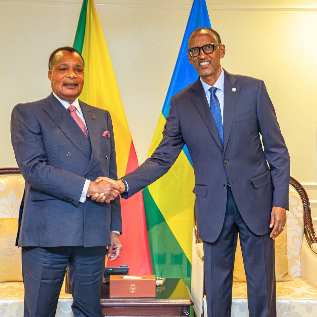 #Cooperation Congo 🇨🇬 - 🇷🇼 Rwanda |

S.E.M <a href="/SassouNGuesso_/">Denis Sassou-N'Guesso - Officiel</a> , Président de la République, a été accueilli à #Kigali ce vendredi 21 juillet par son homologue rwandais S.E.M <a href="/PaulKagame/">Paul Kagame</a> pour une visite d’État de 48h.

Cette visite sera l’occasion pour les deux chefs d’État d’évoquer