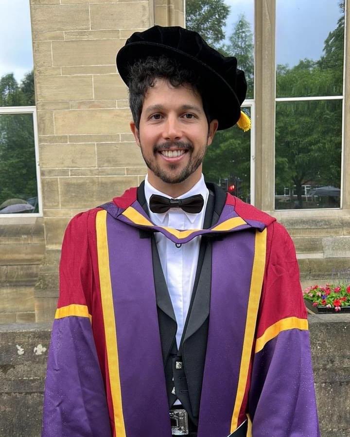 uomsoss's tweet photo. Weβve loved seeing all of your graduation photos!
We hope you had an amazing day celebrating your achievements with your friends and family πππ
Congratulations to our PhD graduates: Pedro, Davide, James and Marion.
#uomgraduation #sossgrad #phdgraduate #celebration #alumni https://t.co/SaLRlWjMPF