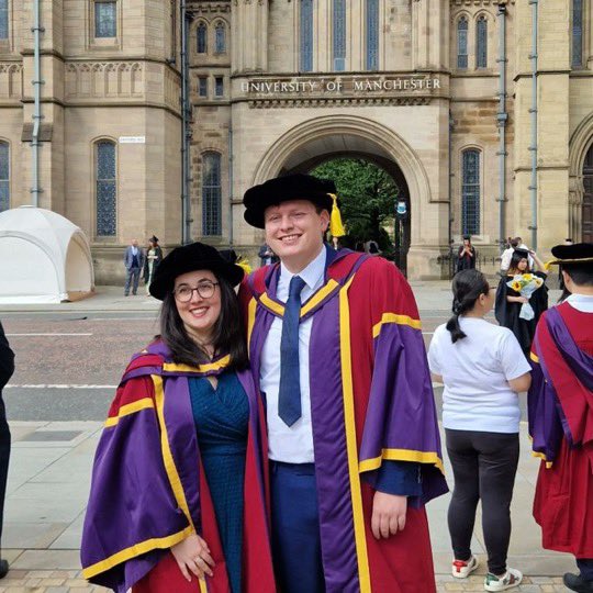 uomsoss's tweet photo. Weβve loved seeing all of your graduation photos!
We hope you had an amazing day celebrating your achievements with your friends and family πππ
Congratulations to our PhD graduates: Pedro, Davide, James and Marion.
#uomgraduation #sossgrad #phdgraduate #celebration #alumni https://t.co/SaLRlWjMPF