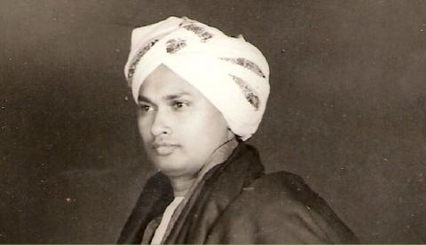 TeluguJambuDwip's tweet photo. #తెలుసుకొనవలసినతెలుగుమహనీయులు 9
#తెలుగునేల ప్రపంచజానపదకోట,#తెలంగాణ జానపదకాణాచి జానపదసాహిత్యమెంతోసేకరించి,దక్షిణభారతదేశంలోతొలిసారి జానపదసాహిత్యంమీదలోతయినపరిశోధనచేసిన Hero of Telugu Literature, తొలితెలుగు National Research Professor #బిరుదురాజురామరాజుగారు, #ఓరుగల్లు #Indologist 1/n https://t.co/5ptrrhnyqi
