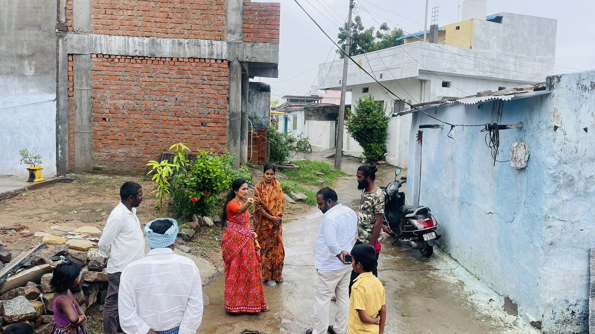 CMR_INC's tweet image. 👉Correction of voter list  submission by our Anganwardi teachers.
👉9th phase #Harithaharam planted saplings at our Veterinary hospital compound along vt Doctor garu,staff &amp;amp; Upa-sarpanch and members.
👉inspected the areas which is causing damage due to Heavy flow of rain water.