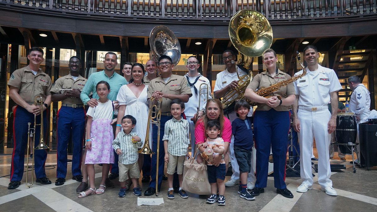 marforres's tweet image. Marines and Sailors from the Reserve Band and the U.S. Navy’s Fleet Forces Band pose after a July 14, 2023, community concert in Cartagena, Colombia, during #UNITASLXIV. #Marines #Navy
