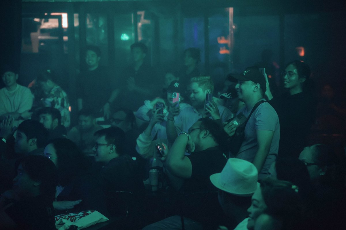 thisdione's tweet photo. I don’t just sing. Sometimes I go onstage as a host. 💕

I had the privilege to be one of the hosts for Mint Magic s Sinulit Single Launch last Friday at TakeOver Lounge! Thank you for having me and congratulations on your new single! 

#mintmagic #sinulit #hosting #music https://t.co/i3a2Kp93b7
