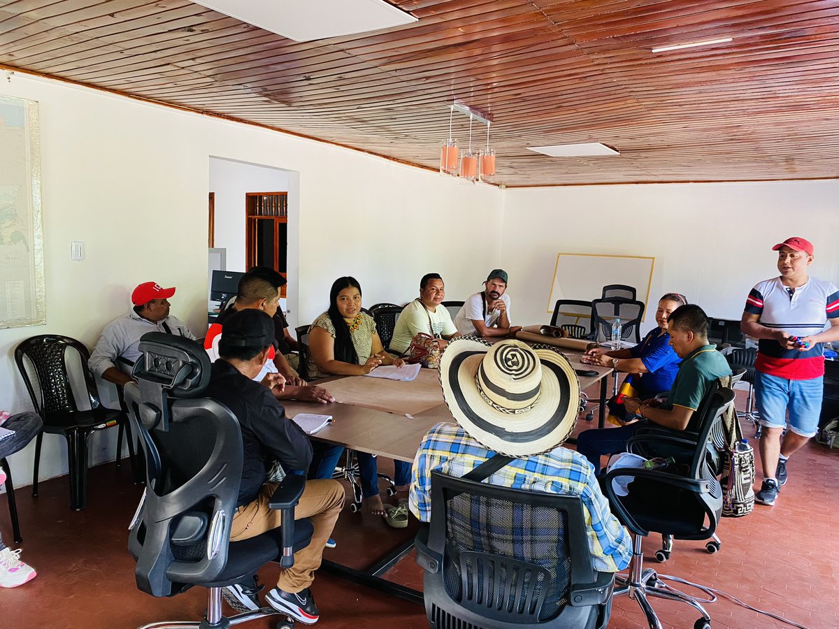 MinInterior's tweet photo. "Tejiendo Pervivencia" del @MinInterior y la @ColombiaOEI sigue llegando a diferentes territorios.
Visitamos la organización #Unuma en #PuertoGaitan, #Meta para brindar capacitación en:
✅ El cuidado de lo público
✅ Derechos de la Naturaleza
✅ Incidencia pública y comunitaria. https://t.co/B3O0d3y99z