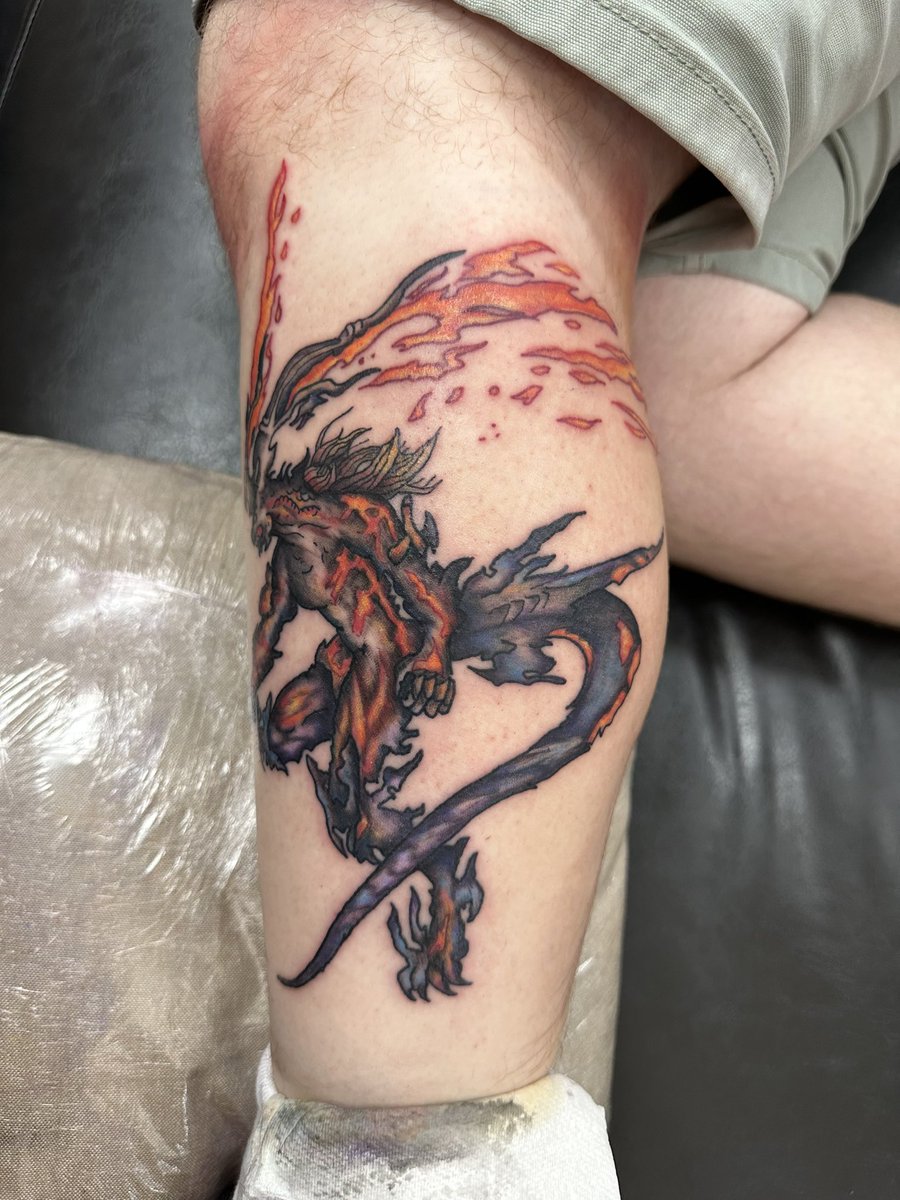 Desenden_Rides's tweet photo. My bestie is honestly an incredible tattoo artist doing the baddest eikon from @finalfantasyxvi honestly the month in June was hell but ff16 got me through it, @The_Ben_Starr I hope you know how much your fans love you and Clive rosfield and the whole cast off ff16 this game ❤️❤️ https://t.co/TN8V9L3KW5