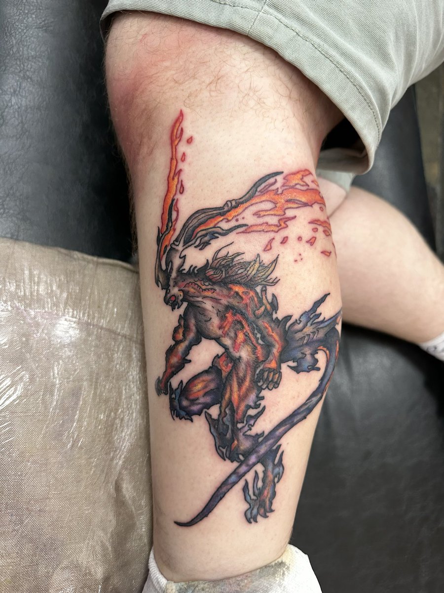Desenden_Rides's tweet photo. My bestie is honestly an incredible tattoo artist doing the baddest eikon from @finalfantasyxvi honestly the month in June was hell but ff16 got me through it, @The_Ben_Starr I hope you know how much your fans love you and Clive rosfield and the whole cast off ff16 this game ❤️❤️ https://t.co/TN8V9L3KW5