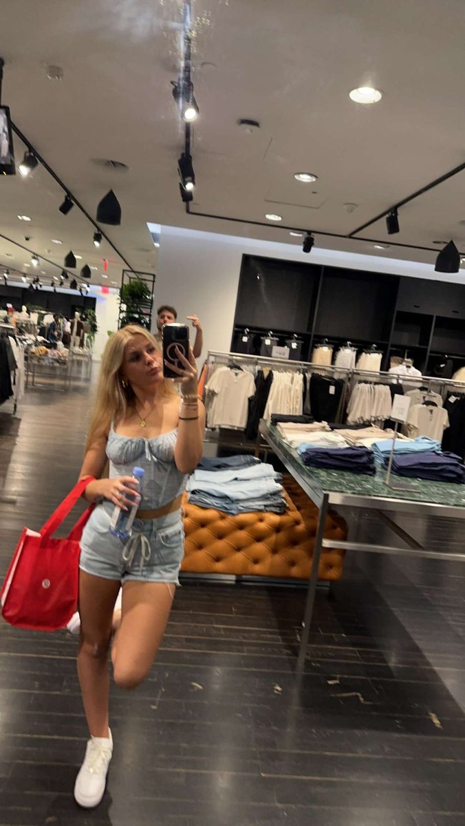 Sunbtw's tweet image. Life recently 🗽