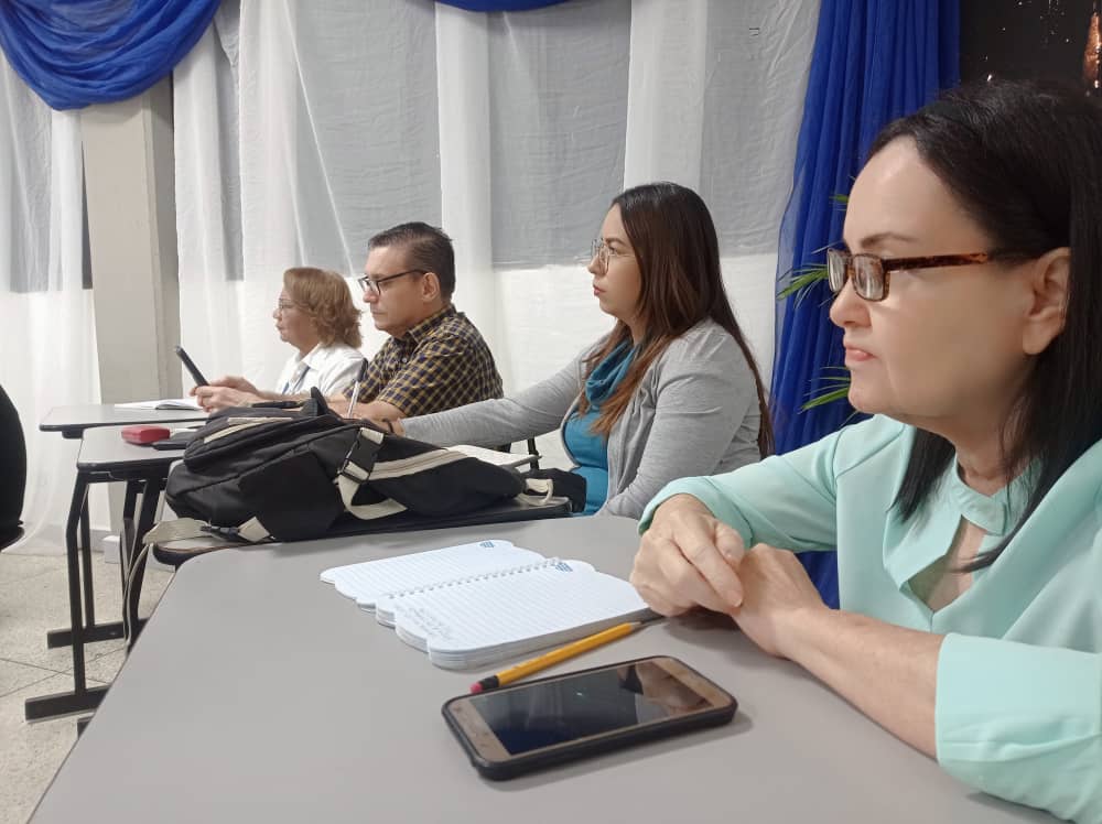 uptlara's tweet photo. #EnDesarrollo | Reunión de Autoridades Académicas para evaluar avances de la gestión del PNFA en Ciencias de Actividad Física y el Deporte para la formación académica de los profesionales del área deportiva.

#UptaebActiva
#13AñosUptaeb

@mppeduniv @michellyvivas @uney_oficial https://t.co/yRPLwxSe4M