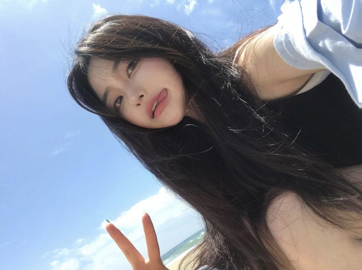 momo__na__'s tweet photo. ぴーす✌️
絶対できないだろうけど海でえっちとかしてみたいな
 #裏アカ女子 #裏アカjd #裏アカ男子と繋がりたい https://t.co/f0sE8UhTex