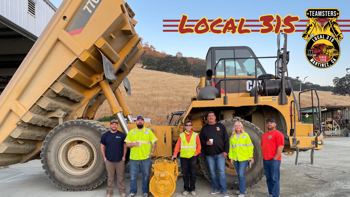 local_315's tweet image. #Teamsters #Local315 Business Agent Jeremy Rich drops in for a visit with our members at Cemex in Clayton, CA.
From L-to-R: Collin, Eric, Debbie, Jeremy, Wendy, and Jeno (steward).