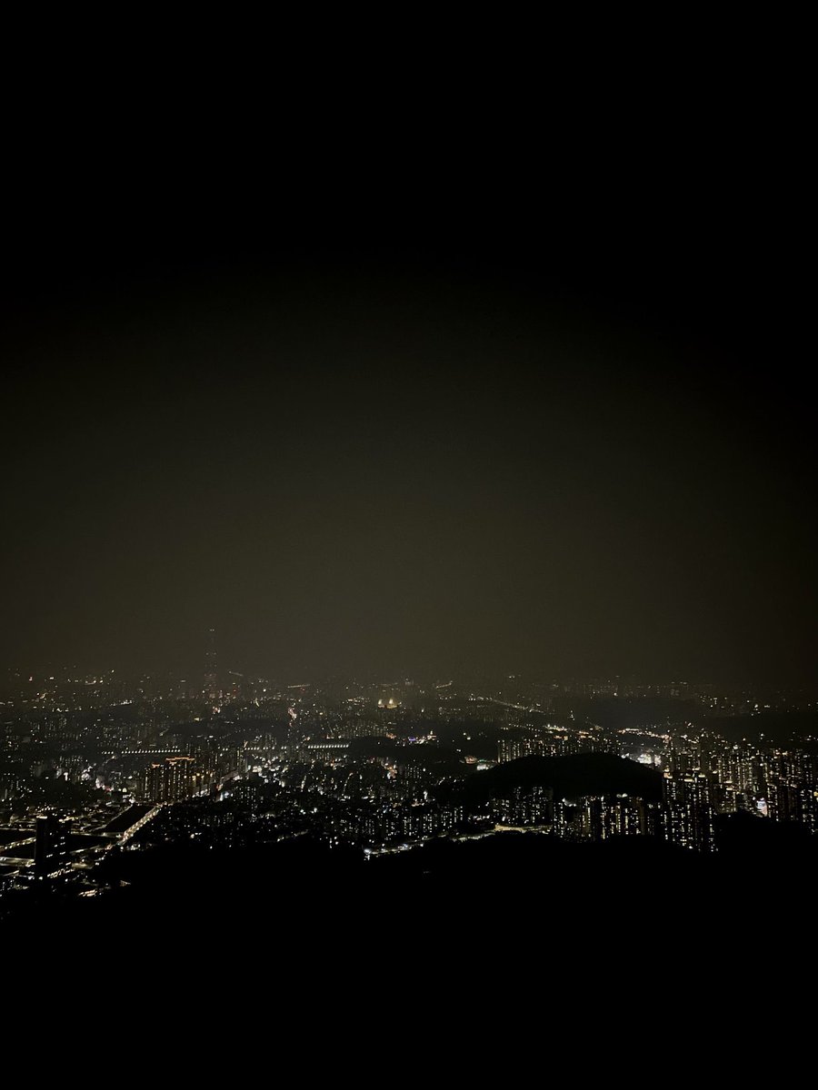 ddana_____yoon's tweet photo. スアちゃんが投稿したのとユンサナがストーリーにあげた写真
一緒にいたんだね、、、（泣） https://t.co/Y9EnRoZQk1