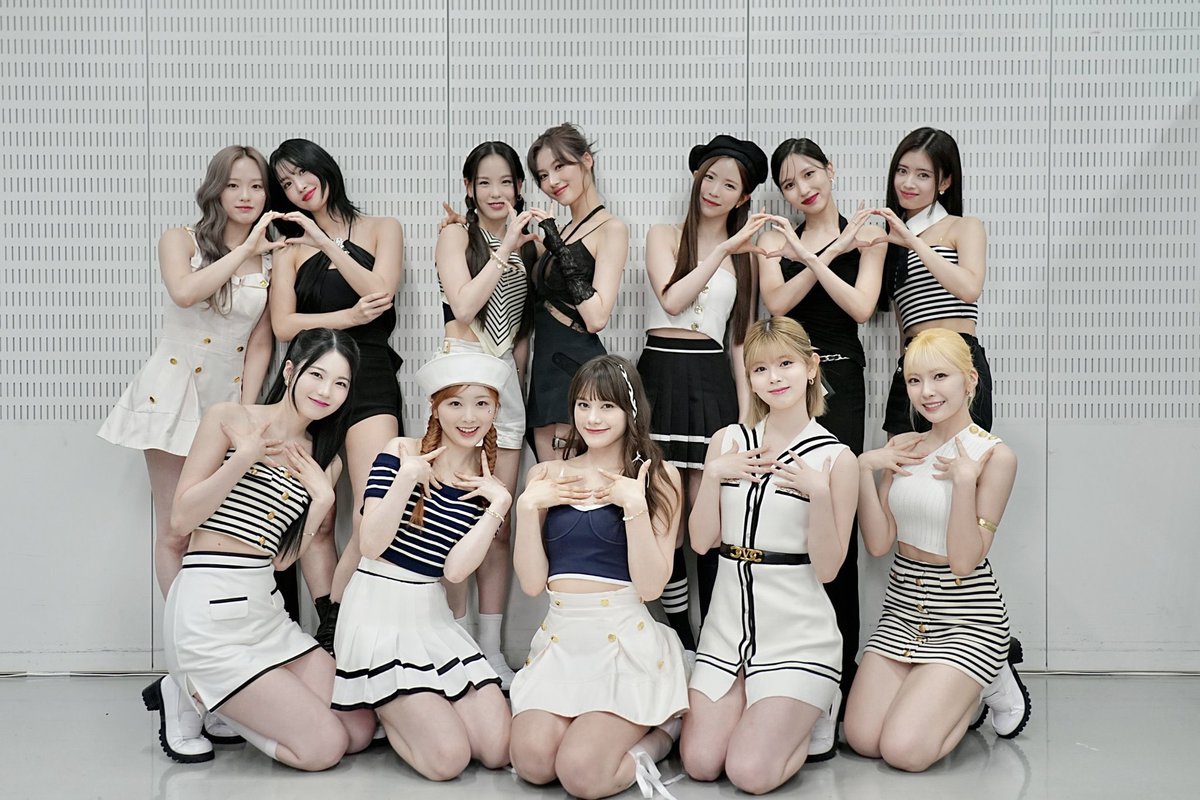TWICEniziuのまとめ売り JYPnation in Japan on X: 
