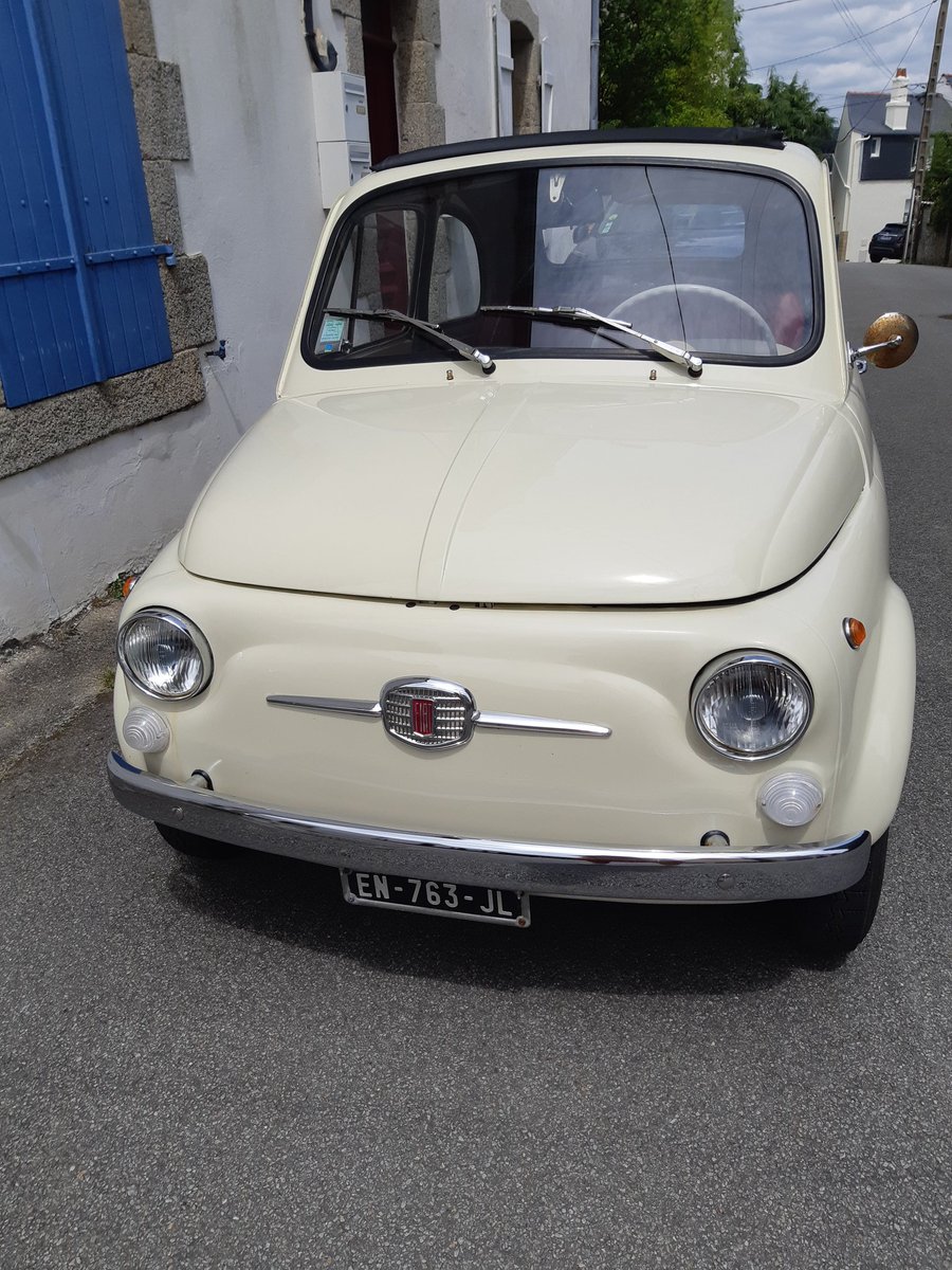 Hug Catherine tweet media