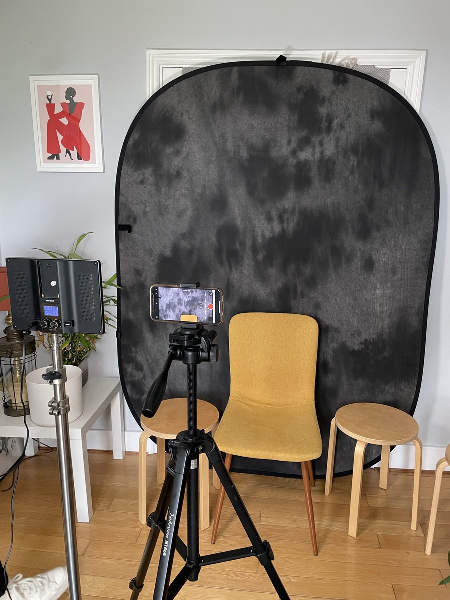 I love seeing other people’s self tape set ups! This is Poppy’s - Ryan and I helped her with 2 out of FOUR self tapes last week and she smashed them #proudfriend