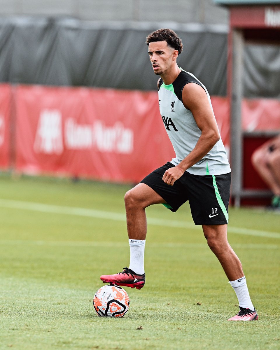 LFC's tweet image. Curtis and Harvey are back with the group 🙌