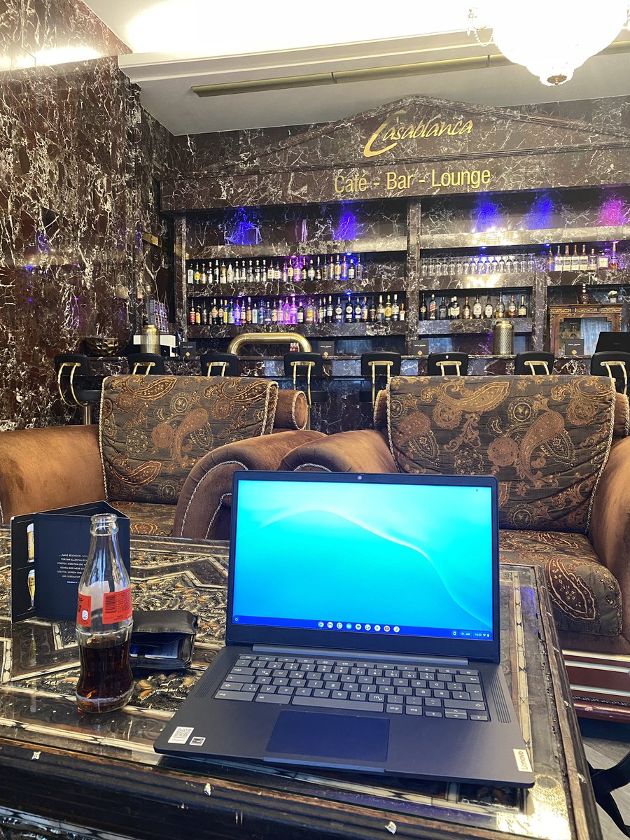 Waiting for the rest of <a href="/DoeS_Crescent/">DoeS Crescent</a>. To start the <a href="/DortmundEsports/">Dortmund eSports</a> Bootcamp weekend.