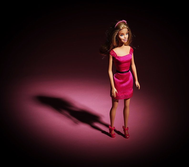 rlautens's tweet image. Had some fun hangin’ with Barbie in the studio the other day.  #barbiemovie #barbie #studioportrait