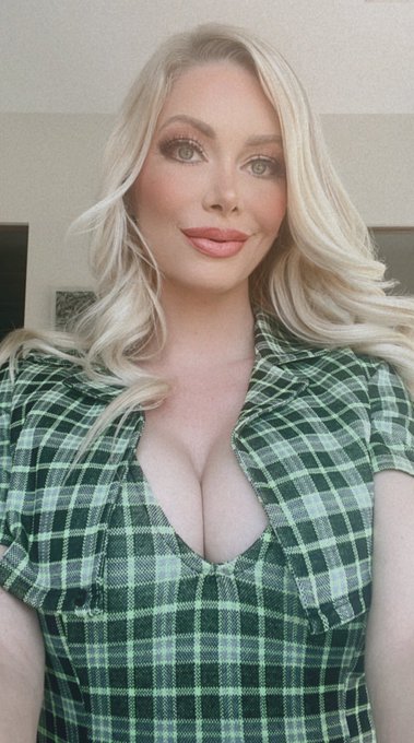 It was a wonderful time yesterday for @letsdoe, as directed by @alanxfilms 🥰 https://t.co/hzmn7nUqpi<a class="tags" href="/tag/letsdoe">@letsdoe</a>